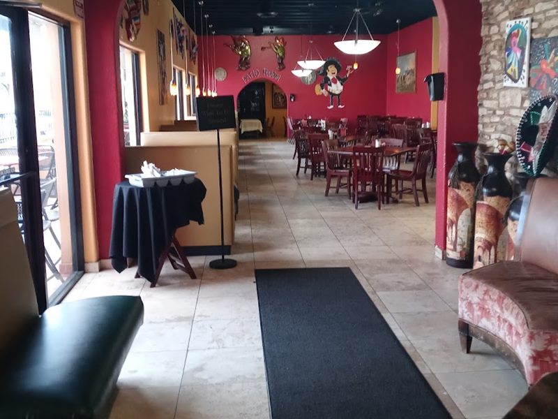 El Tipico Restaurant interior
